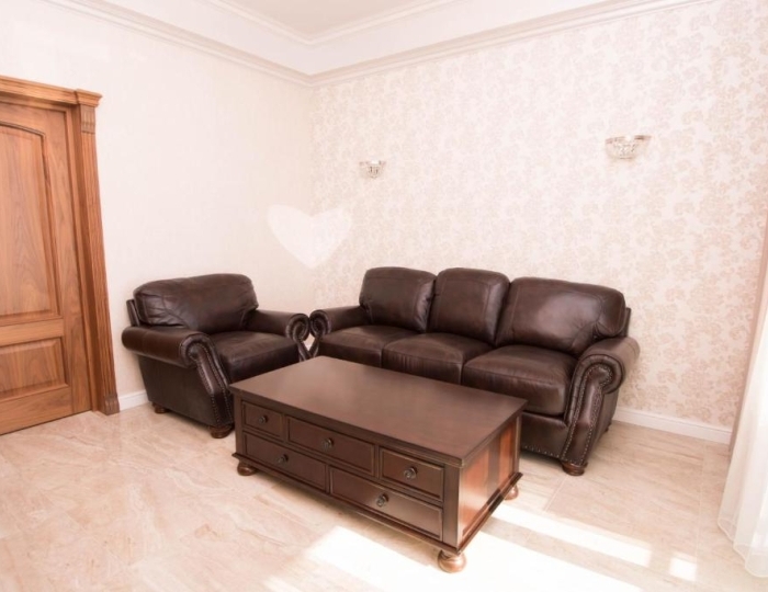 Люкс 2-местный 2-комнатный, корпус  "Сон у моря" - Дом отдыха «Им. Челюскинцев» Гагра