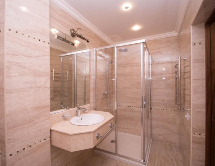 Люкс 2-местный 2-комнатный, корпус  "Сон у моря" - Дом отдыха «Им. Челюскинцев» Гагра